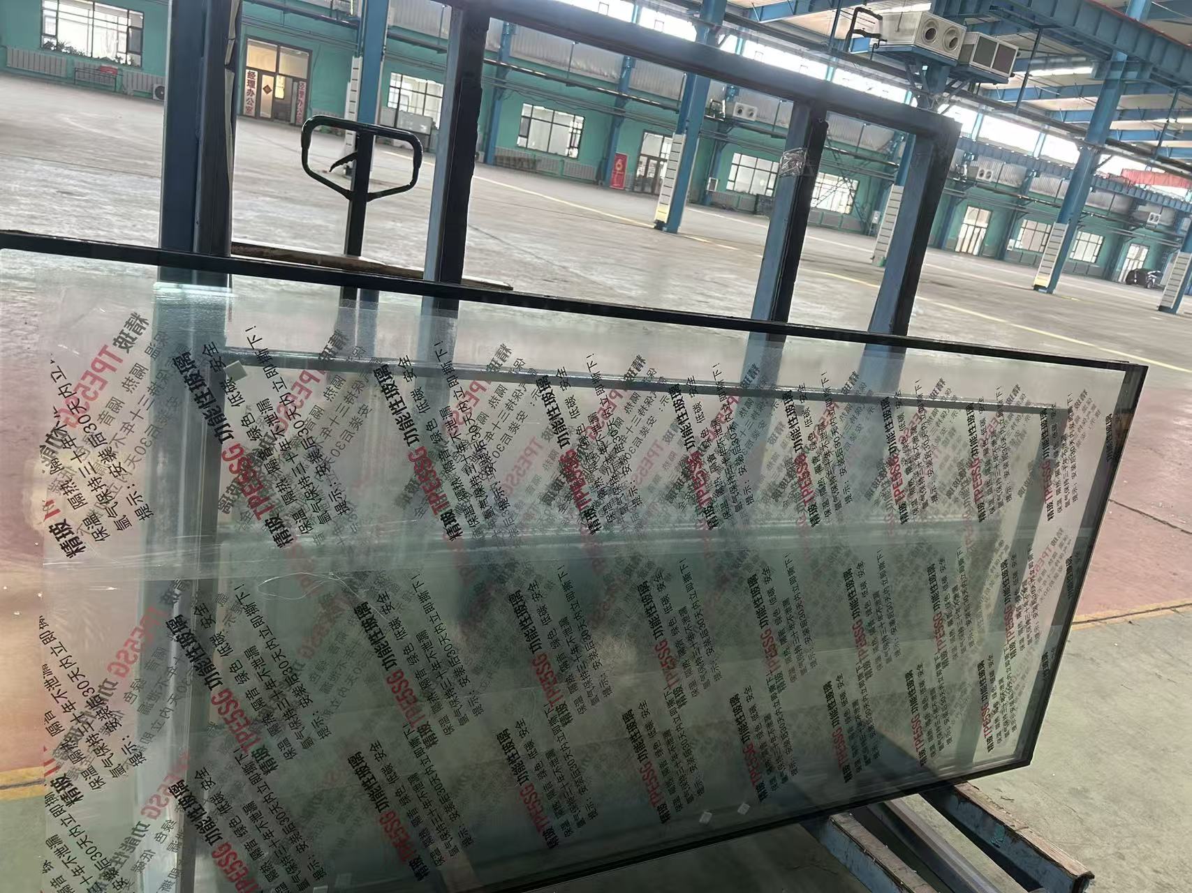 朝阳市玻璃源头工厂夹层夹丝玻璃 - 推荐